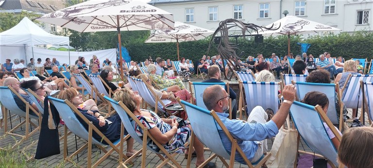 Druhá vlna dotačního programu Sousedství!!! je spuštěna 