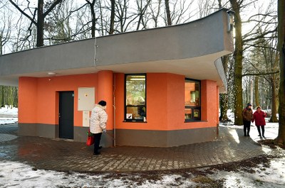 Na kraji Bělského lesa najdete bistro a nově i veřejné toalety
