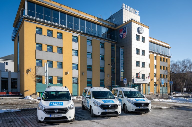 NEPŘEHLÉDNĚTE: Senior expres Jih!!! má od 1. února nového provozovatele. Ceny se nemění!