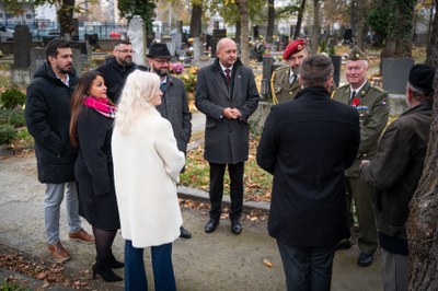 Opravený hrob legionáře v Ostravě-Zábřehu má novou podobu. Vyznamenaný hrdina zemřel před sto lety