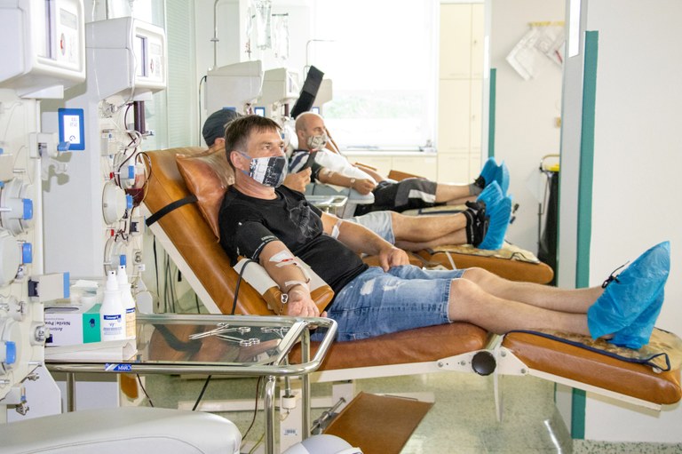 Ostravská fakultní nemocnice potřebuje mužské dárce, kteří prodělali koronavirus