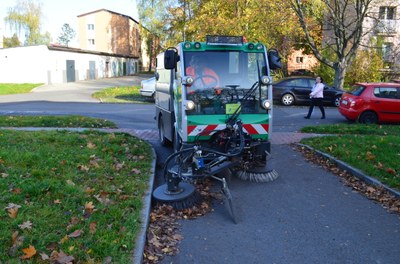 Podzimní úklid v ulicích Jihu