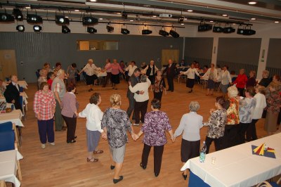Seniorky tančily se starostou