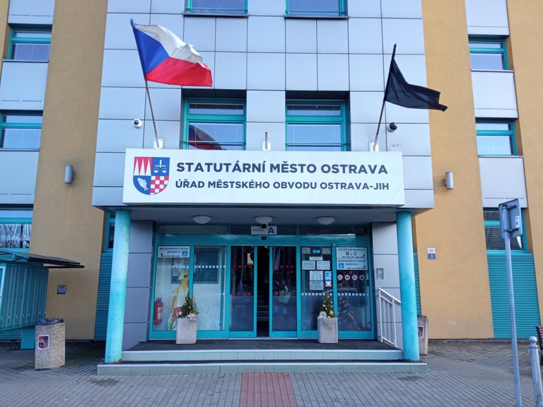 Státní smutek mění program na náměstí