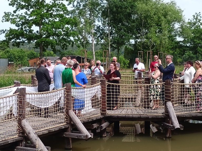 Svatební obřady v Ostravě-Jihu se stále častěji pořádají na netradičních místech