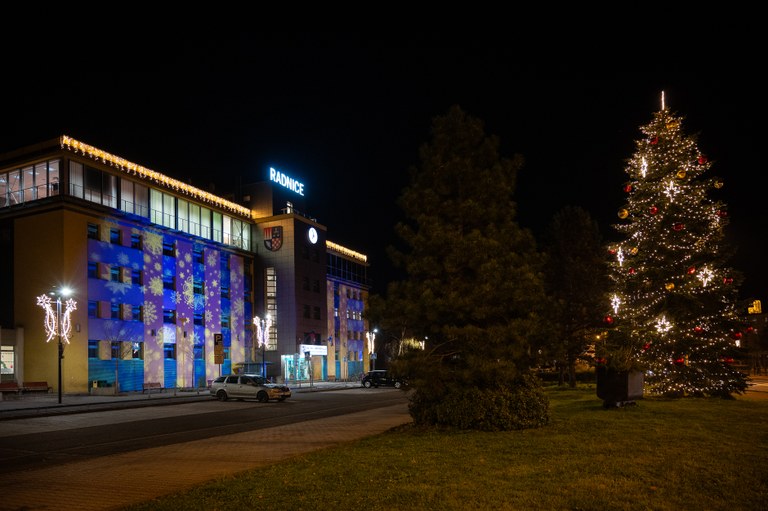 Upozornění na omezení plateb kartou na pokladně úřadu obvodu Ostrava-Jih ke konci roku 