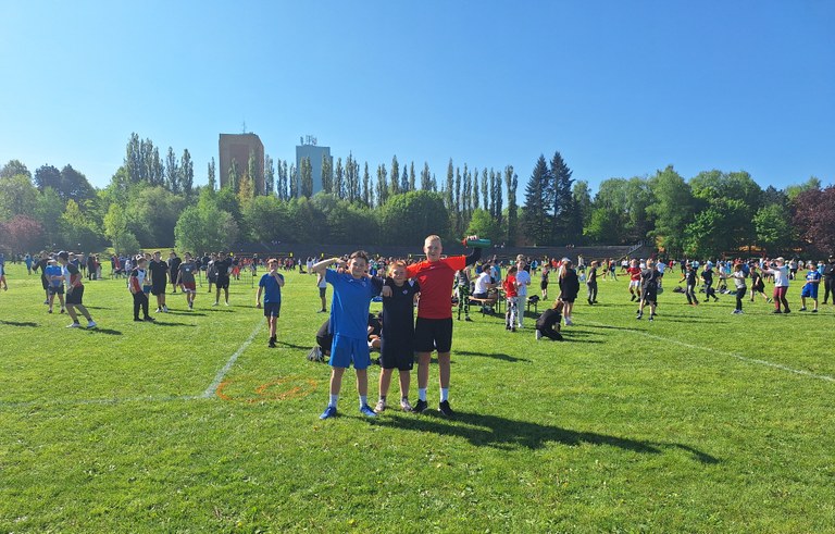 Ve druhém ročníku unikátního sportovního projektu School Games soutěží žáci 19 škol