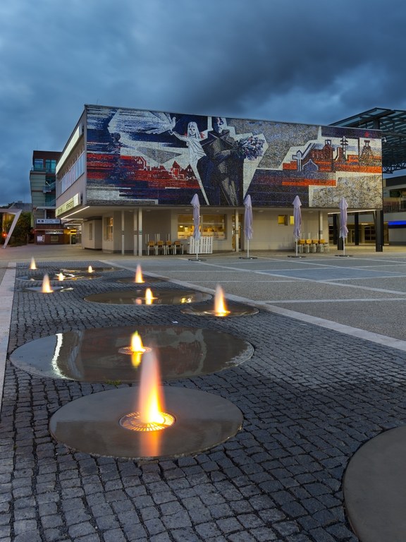 Ve fotosoutěži uspěla podvečerní atmosféra náměstí 