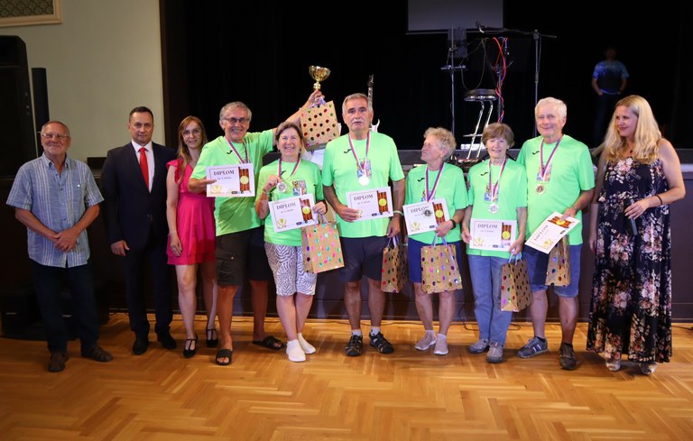 Ze Sportovních her seniorů v Karlovarském kraji náš tým přivezl zlato