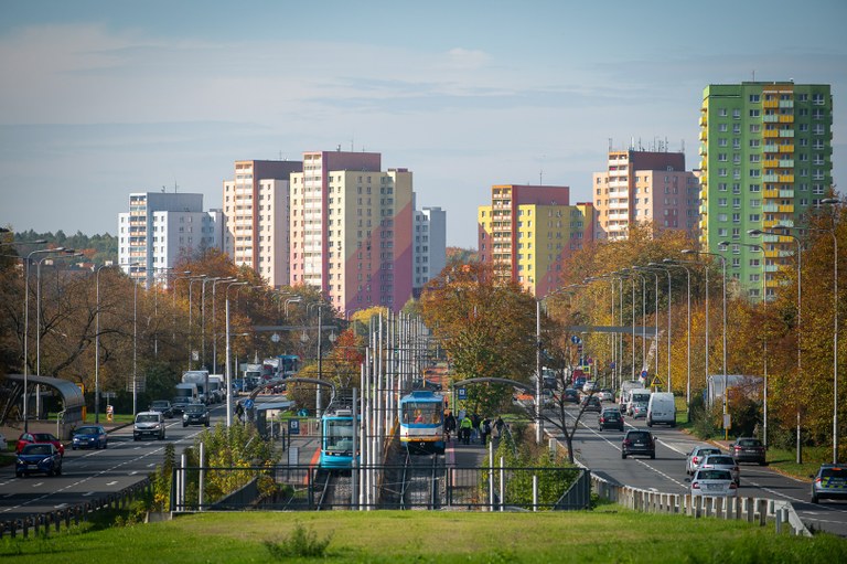 NÍZKONÁKLADOVÉ A STARTOVACÍ BYDLENÍ V OSTRAVĚ-JIHU. LIDÉ MOHOU ŽÁDAT O DALŠÍ BYT