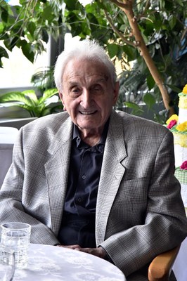 Muž z roku 1916, Jan Gomola, slavil 103 let s úsměvem