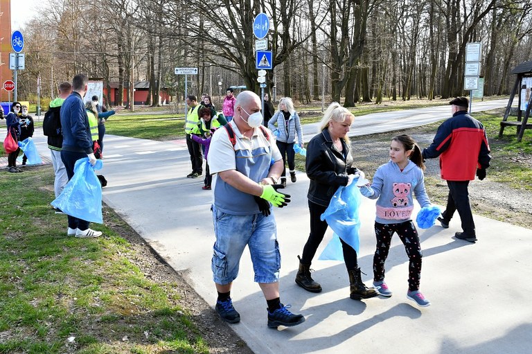 V sobotu se koná akce Ukliďme náš Jih 
